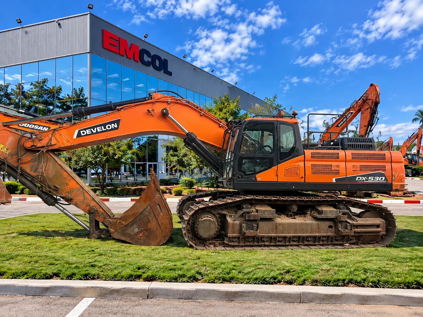 מחפר זחל הידראולי DX530LC-7K, מק"ט CE_D_DX530LC-7K, תמונה 1